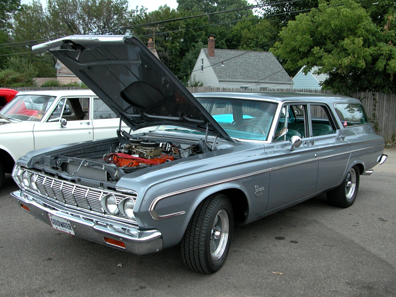 1964-Plymouth-Belvedere-Station-Wagon-w-Modified-426-Short-Ram-Hemi-Silver-Gray-Poly-fvl-2005-Dream-Cruise-N.jpg