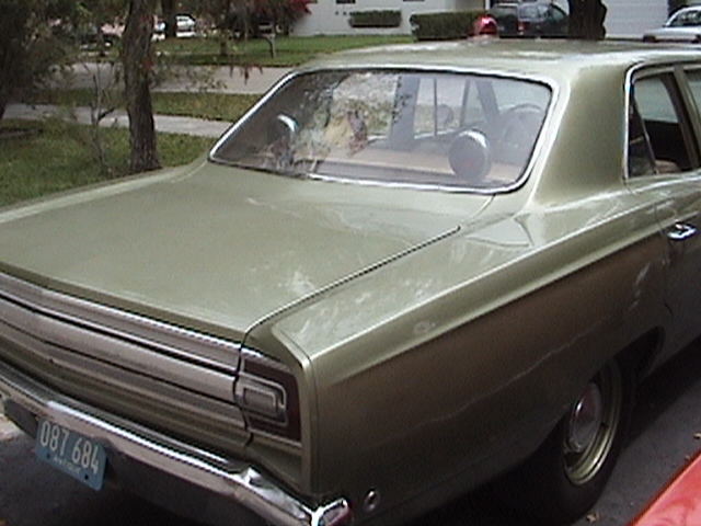 FLMiamiPolice1968Plymouth03-vi.jpg