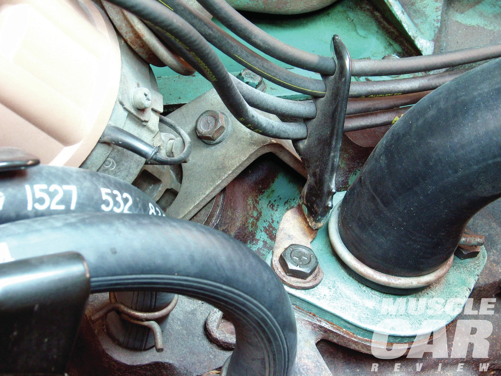 440-engine-details-pulg-wire-holders.jpg