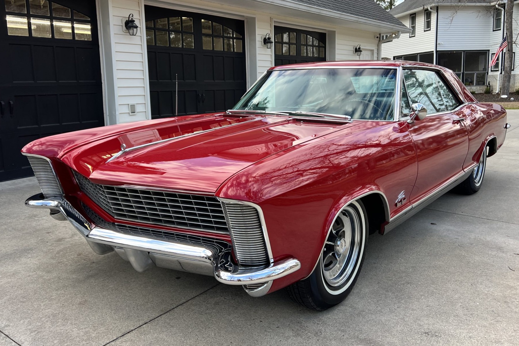 bringatrailer.com