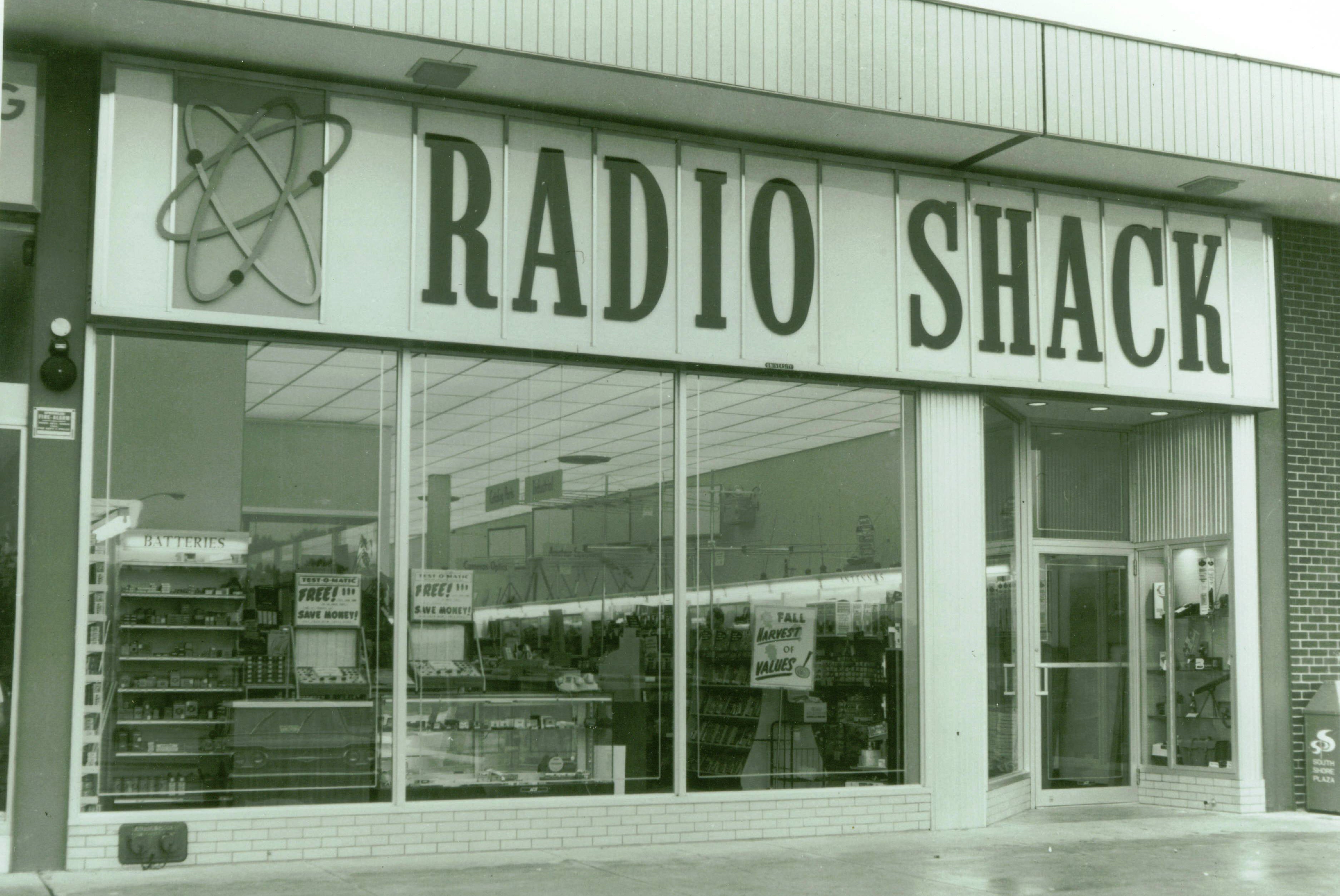 crop_1961-braintree-ma-store-exterior-on-south-shore-100365107-orig.jpg