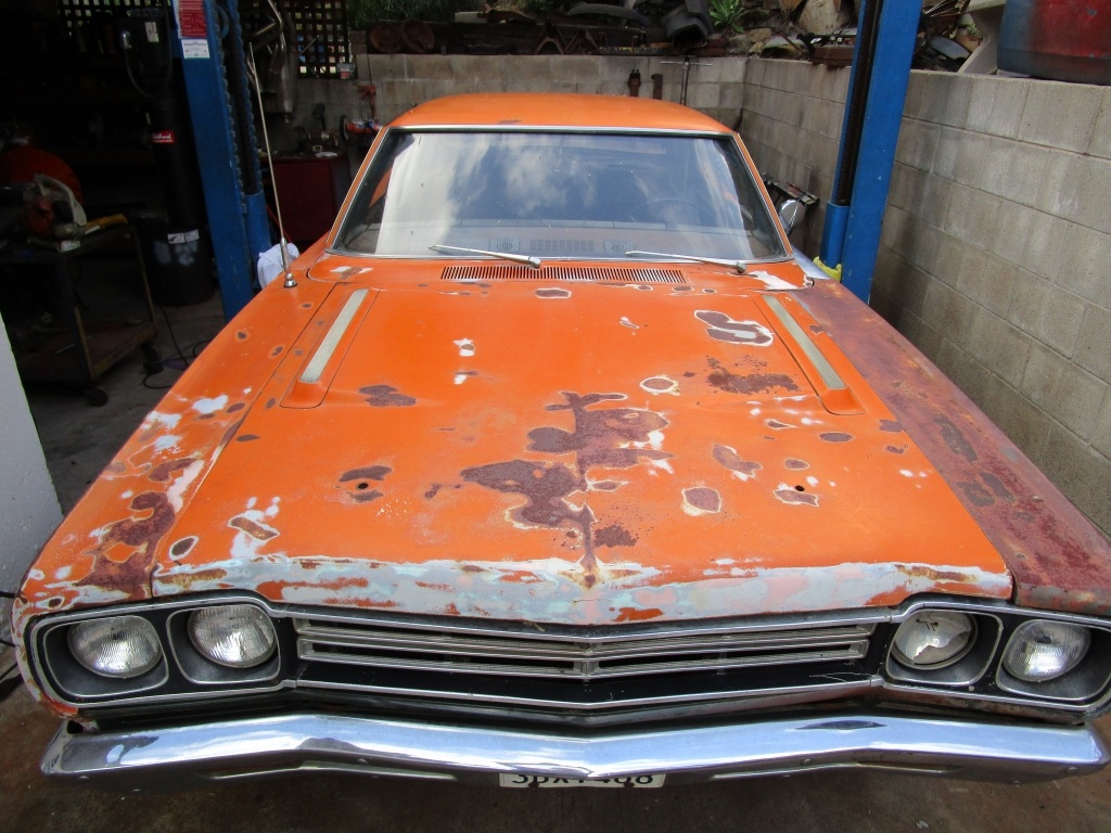 orange 69 roadrunner 007.JPG